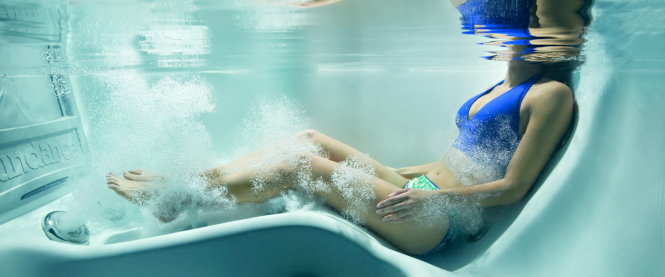 Dòng nước luân chuyển có tác dụng như massage, xoa bóp