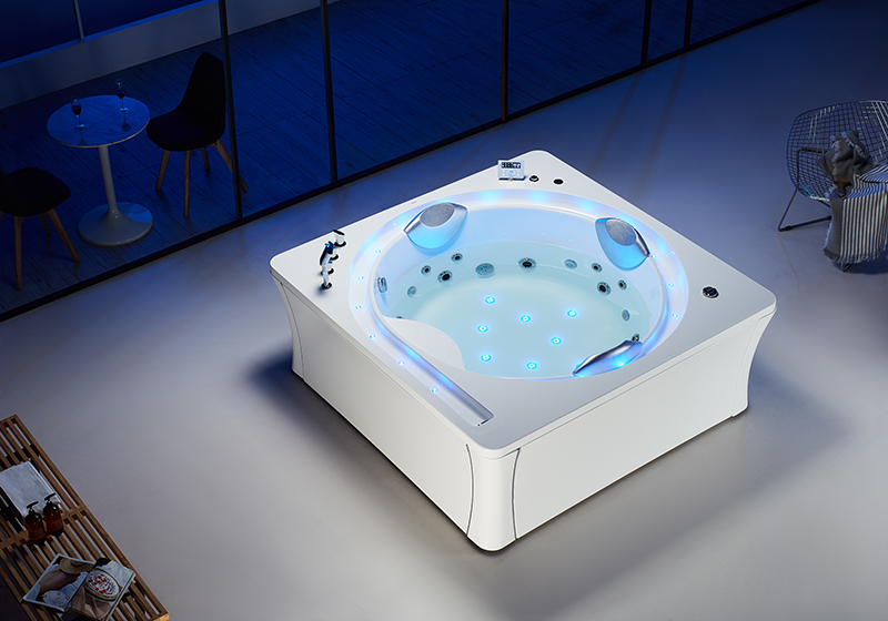 Bồn tắm massage Daros có chế độ bảo hành 05 năm