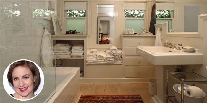 Phòng tắm của nữ ca sĩ quyến rũ Jennifer Lopez