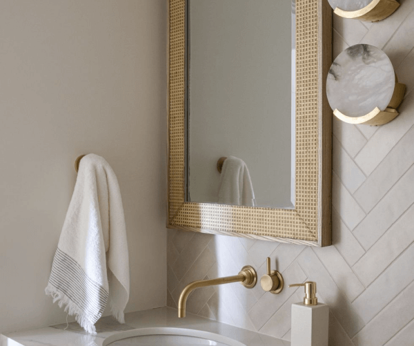 sử dụng tone màu sáng hơn