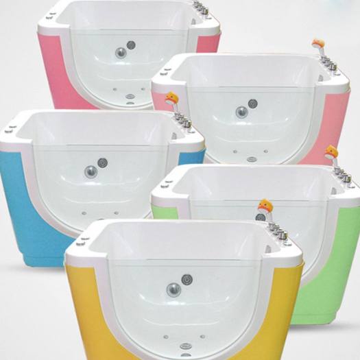 Bồn tắm sục cho bé có nhiều màu sắc sinh động