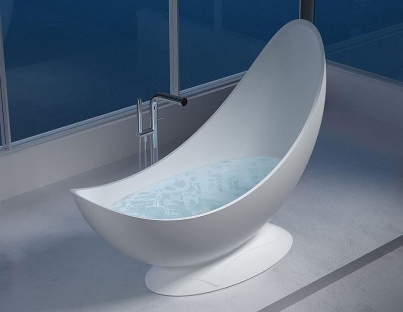 Bồn tắm đá nhân tạo hình vầng trăng khuyết