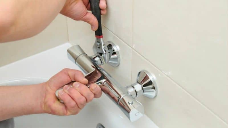 Những lưu ý khi sửa vòi sen bị rỉ nước