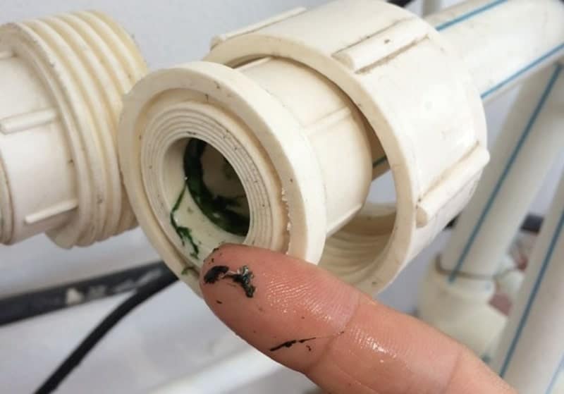 Những điều cần lưu ý khi vệ sinh đường ống nước trong nhà