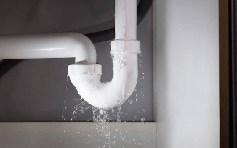 Lavabo bị rò rỉ nước