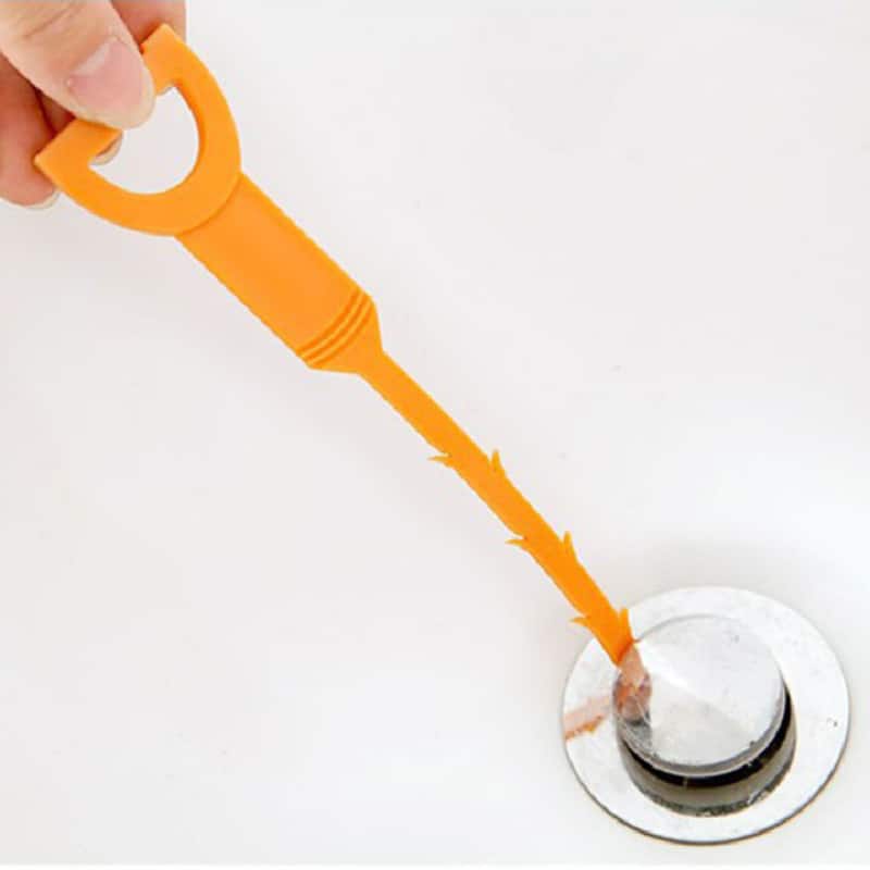 Dùng dụng cụ xương cá