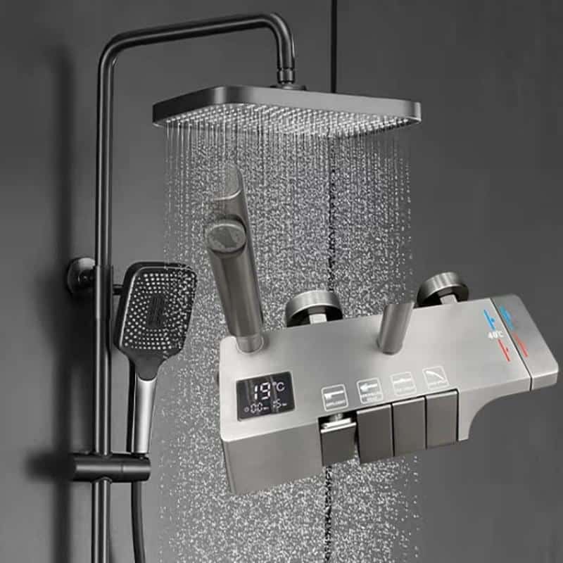 Nhiều công nghệ hiện đại 