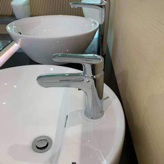 Kinh nghiệm mua vòi lavabo nóng lạnh