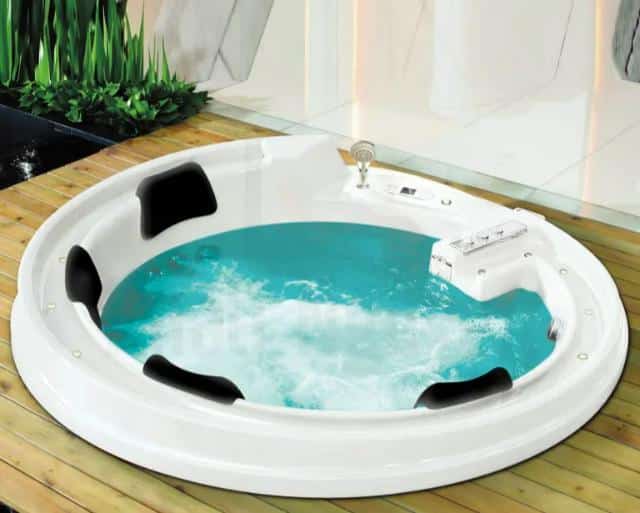 Bồn sục jacuzzi dành cho 4 người