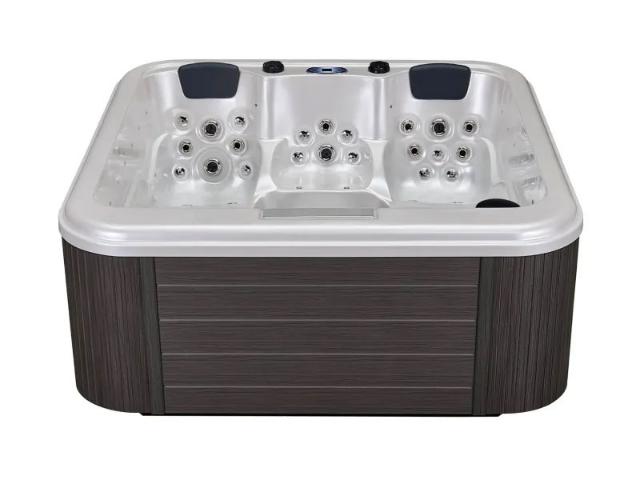 Lựa chọn vị trí lắp đặt bồn jacuzzi